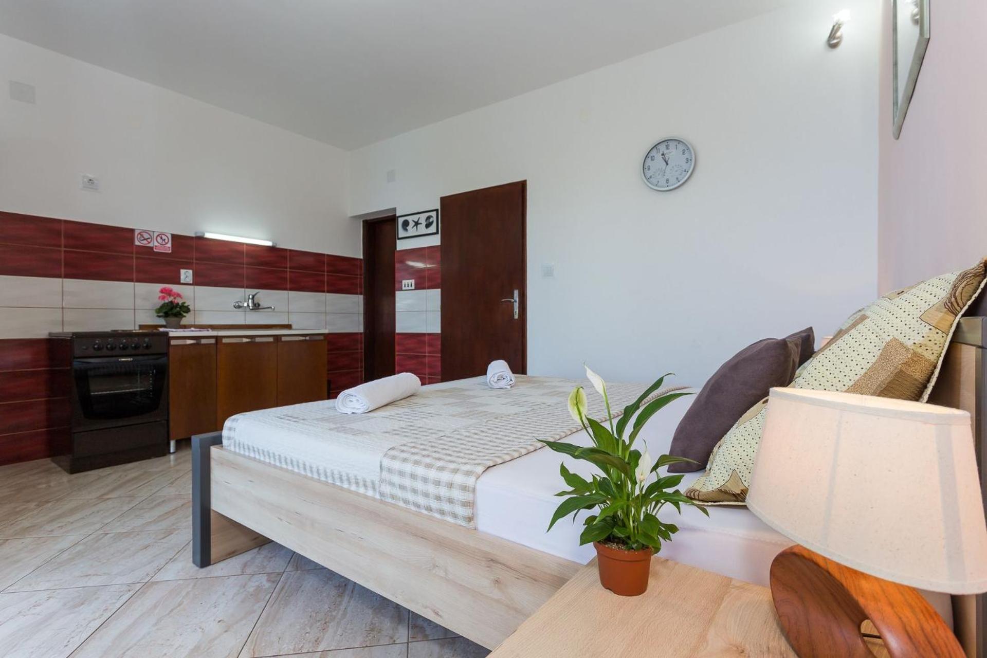 Apartments Verica - 15 M From Beach Krilo Kültér fotó